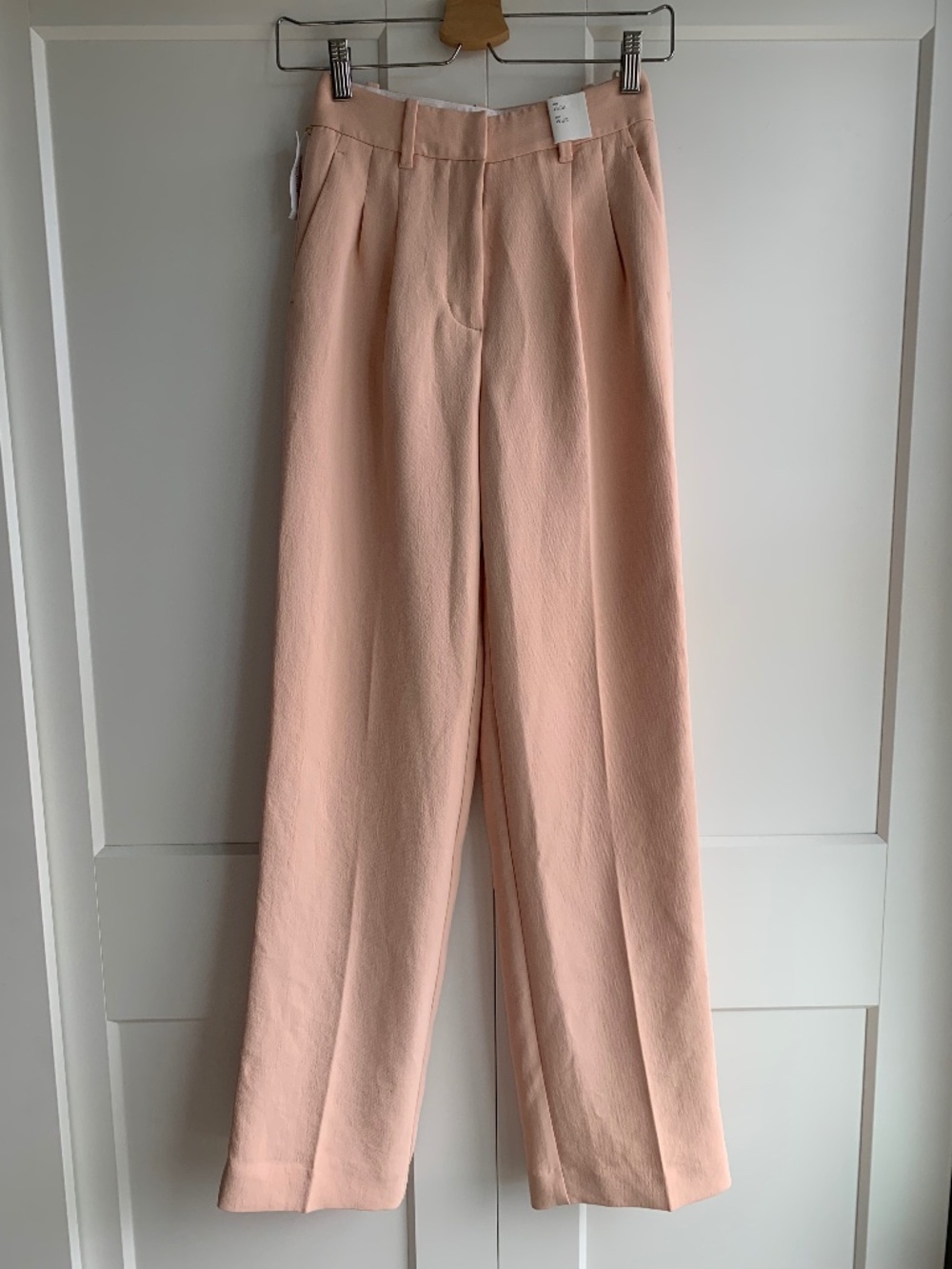 The effortless High Rise Wide leg Coral Blush Pant size 00